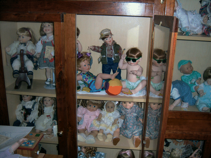 Dolls1-1.gif picture by Sheilaanne1