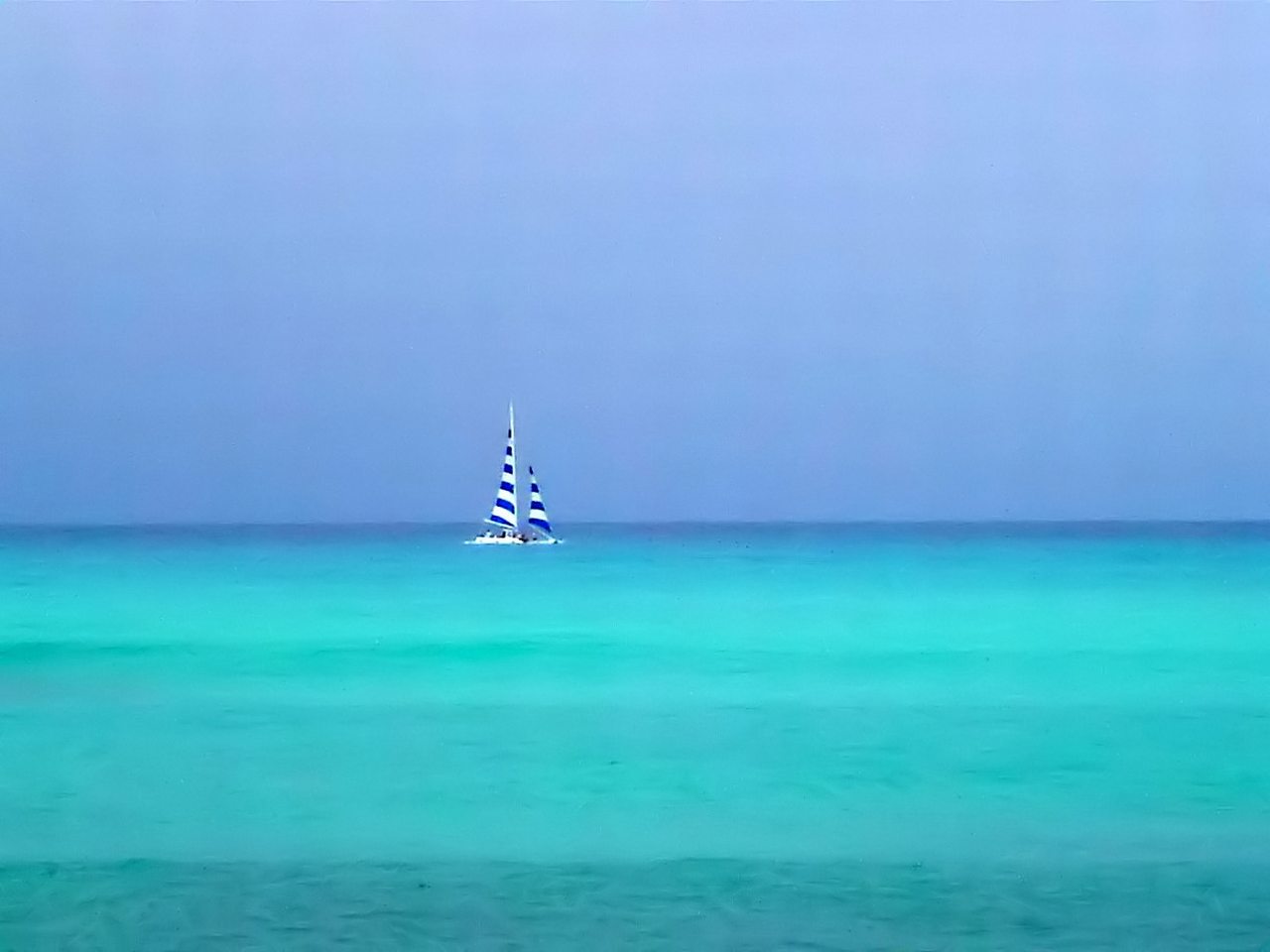 Sailing by Waikiki